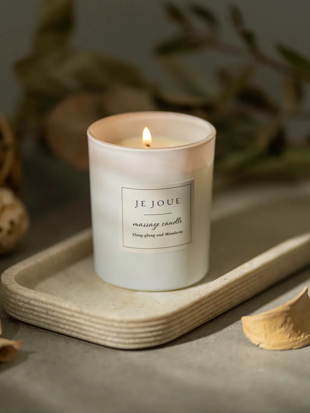 Je Joue Candle - Ylang-Ylang and Mandarin