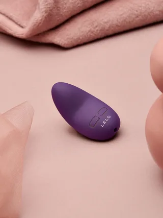 Lelo Lily 3 - Dark Plum